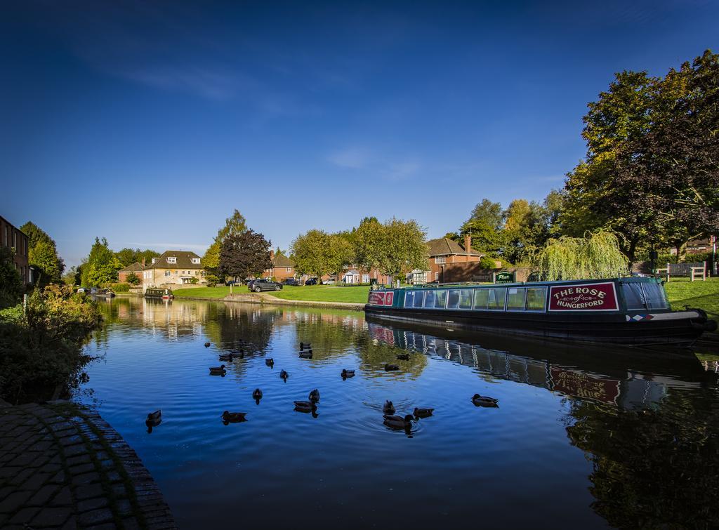 The Three Swans Hotel, Hungerford, Berkshire 外观 照片