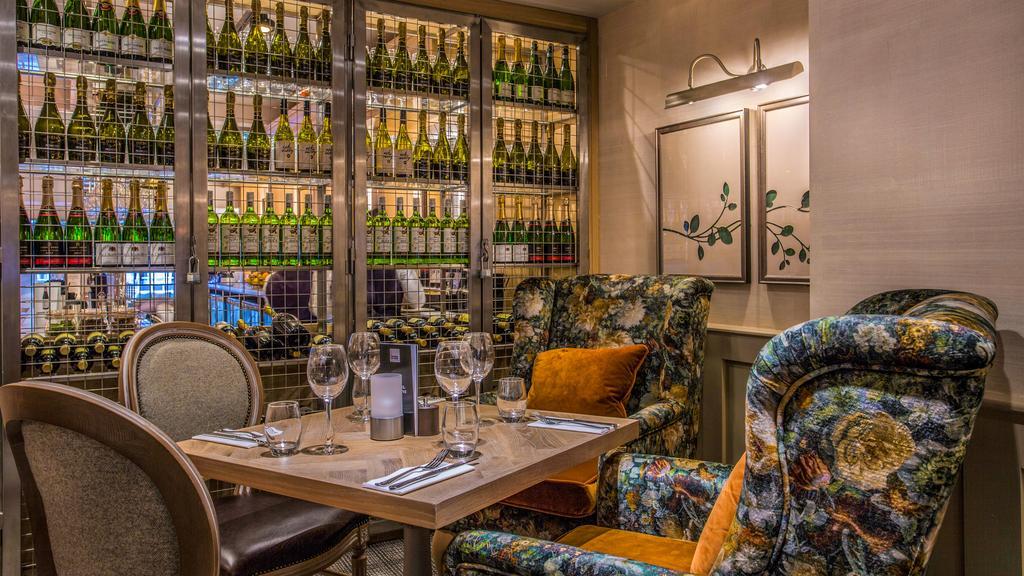 The Three Swans Hotel, Hungerford, Berkshire 外观 照片