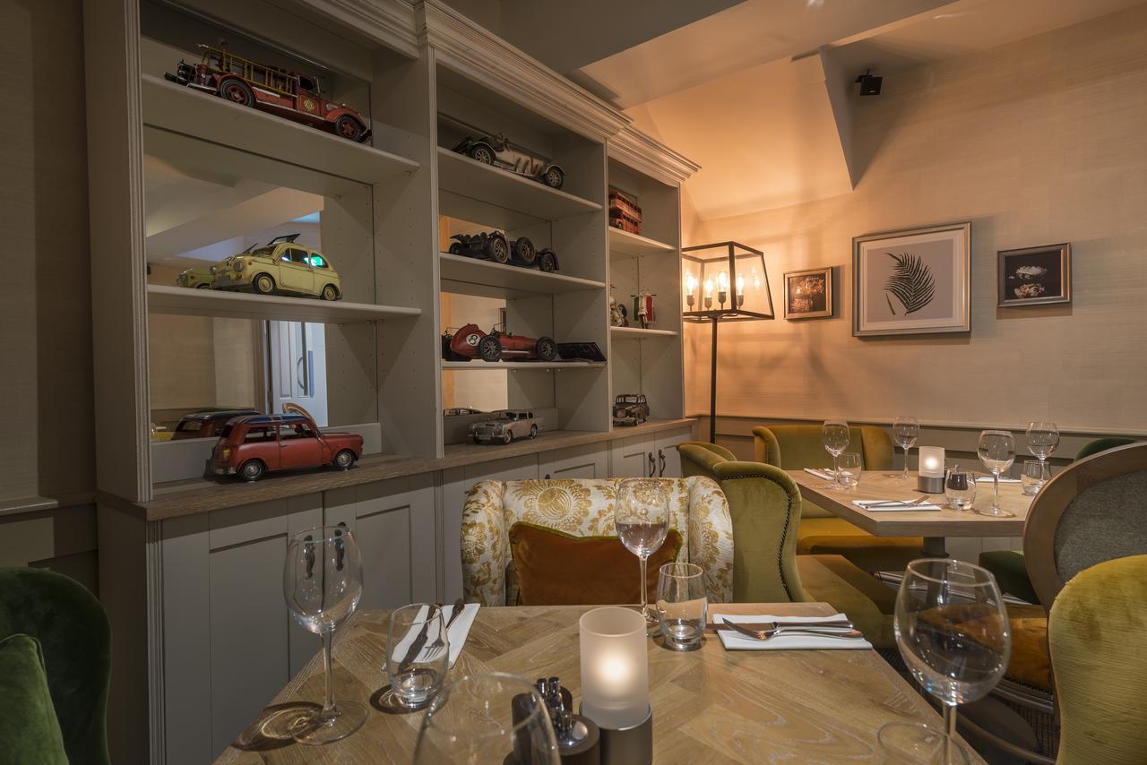 The Three Swans Hotel, Hungerford, Berkshire 外观 照片